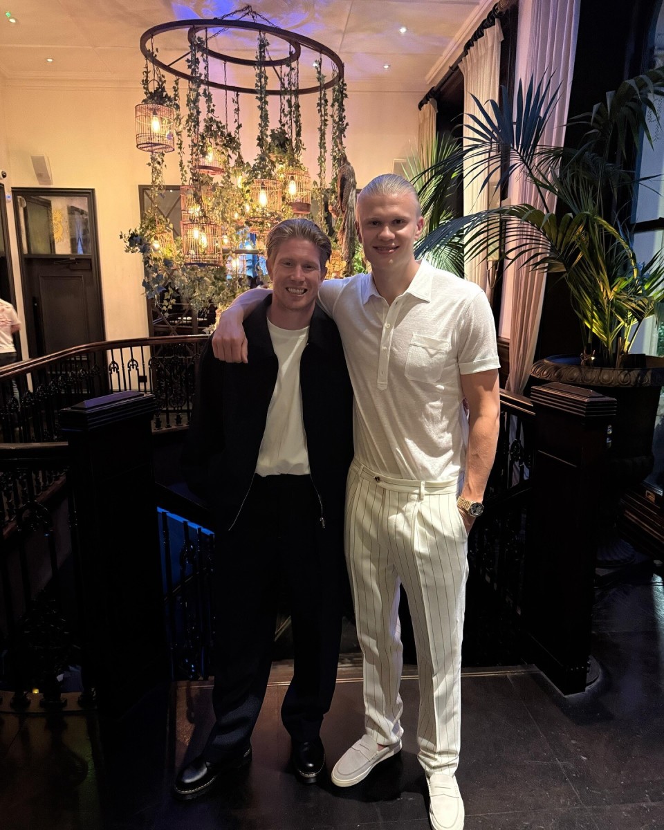 ATP以辛卡强强对话结束2025赛季，辛纳一战追平六位网坛传奇纪录